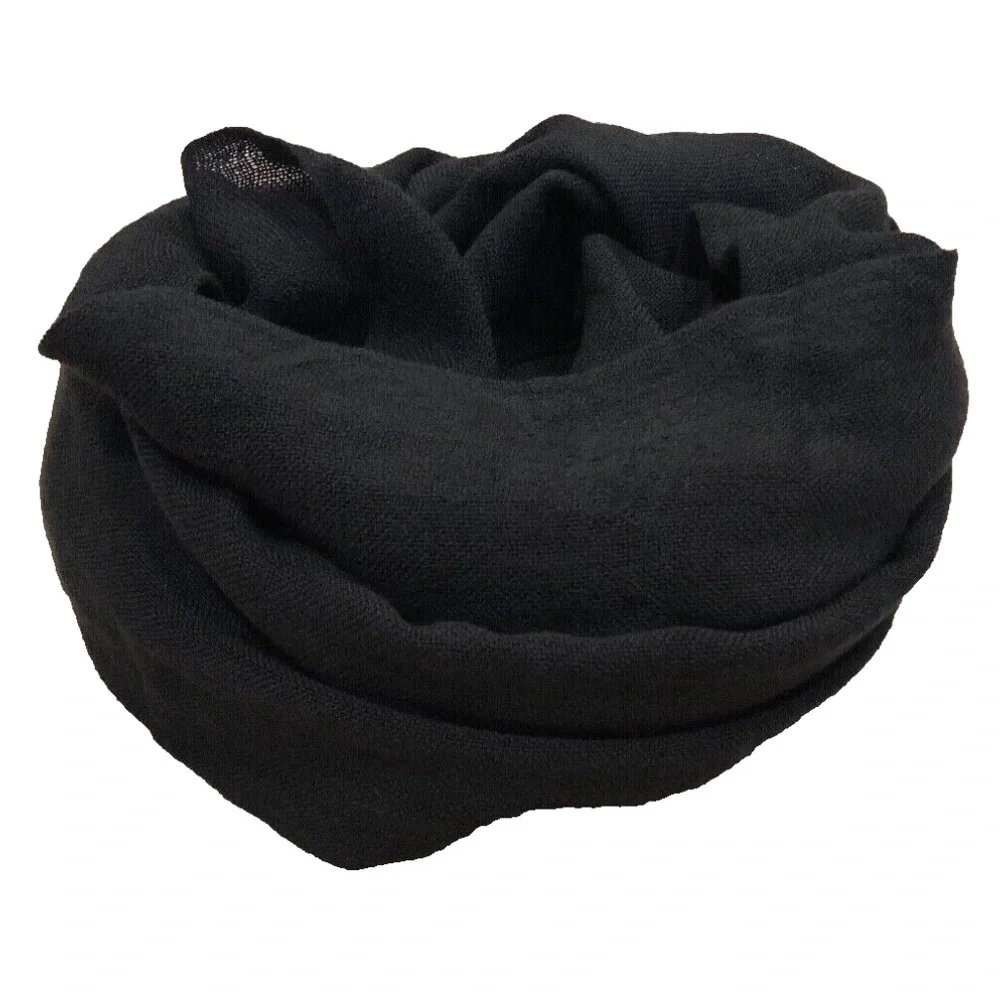 (NWT) Collection Eighteen XllX Black Oversized Eyelash Fringed Wrap/Scarf OS
